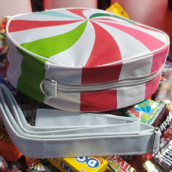 PURSE - Picture 4 of 8